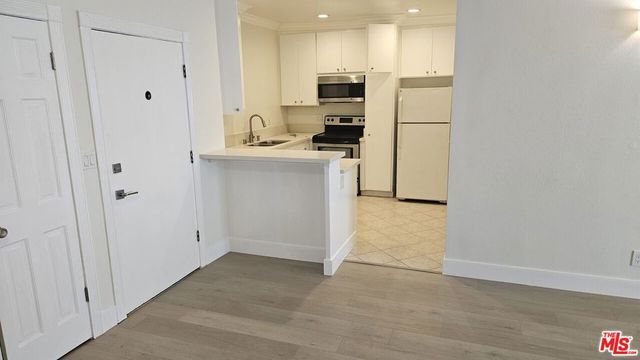827 2nd Street 303, Santa Monica, CA 90403