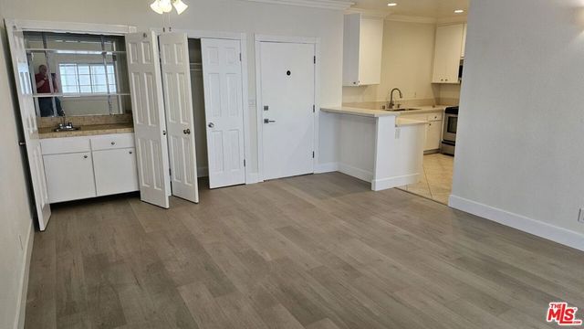 827 2nd Street 303, Santa Monica, CA 90403