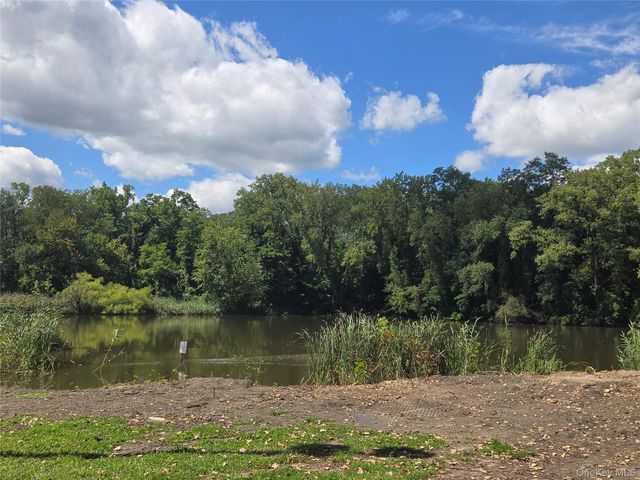 67 Myrtle Avenue, New Windsor, NY 12553