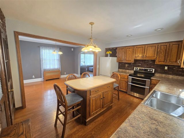 67 Myrtle Avenue, New Windsor, NY 12553