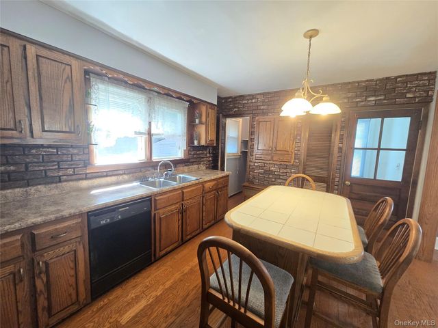 67 Myrtle Avenue, New Windsor, NY 12553