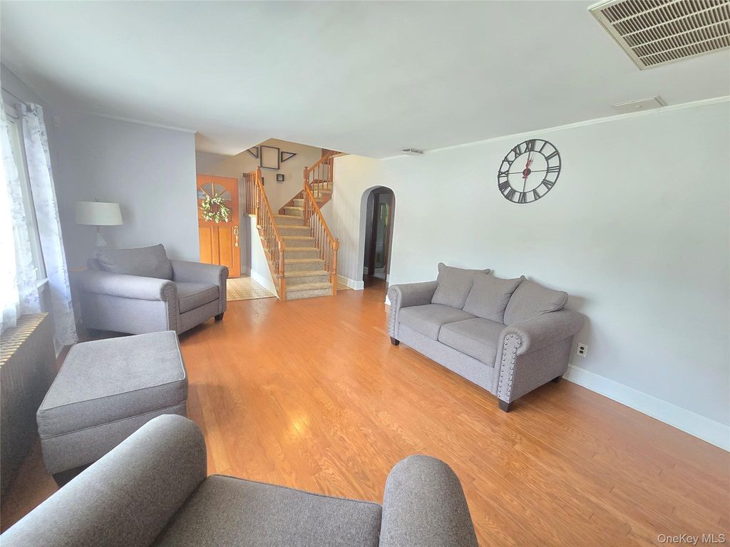 67 Myrtle Avenue, New Windsor, NY 12553 — photo 4
