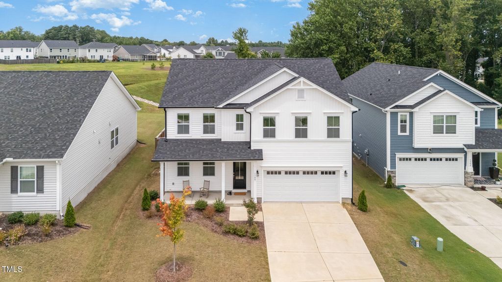 1308 Mcfarlan Court Court, Holly Springs, NC 27540