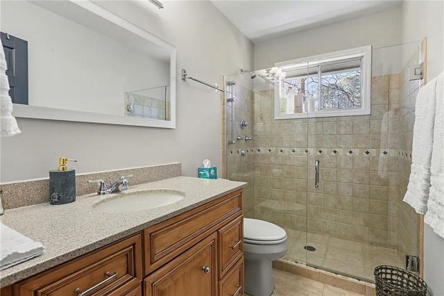 7070 Glenridge Drive, Atlanta, GA 30328