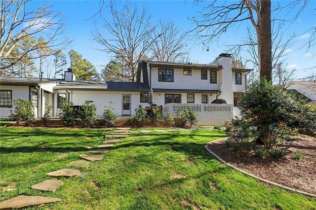 7070 Glenridge Drive, Atlanta, GA 30328