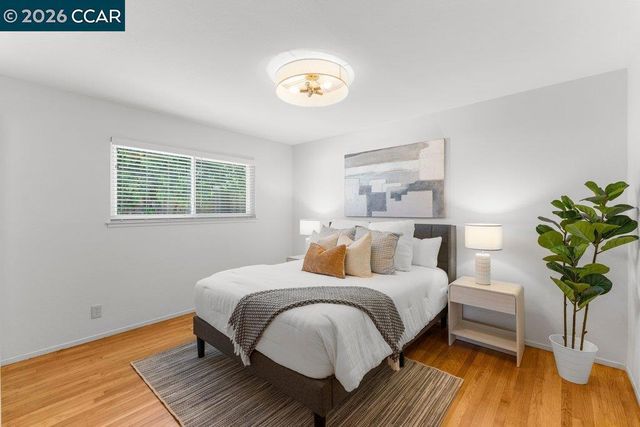 1236 Rolling Hill Ct, Martinez, CA 94553