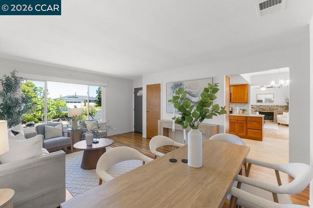 1236 Rolling Hill Ct, Martinez, CA 94553