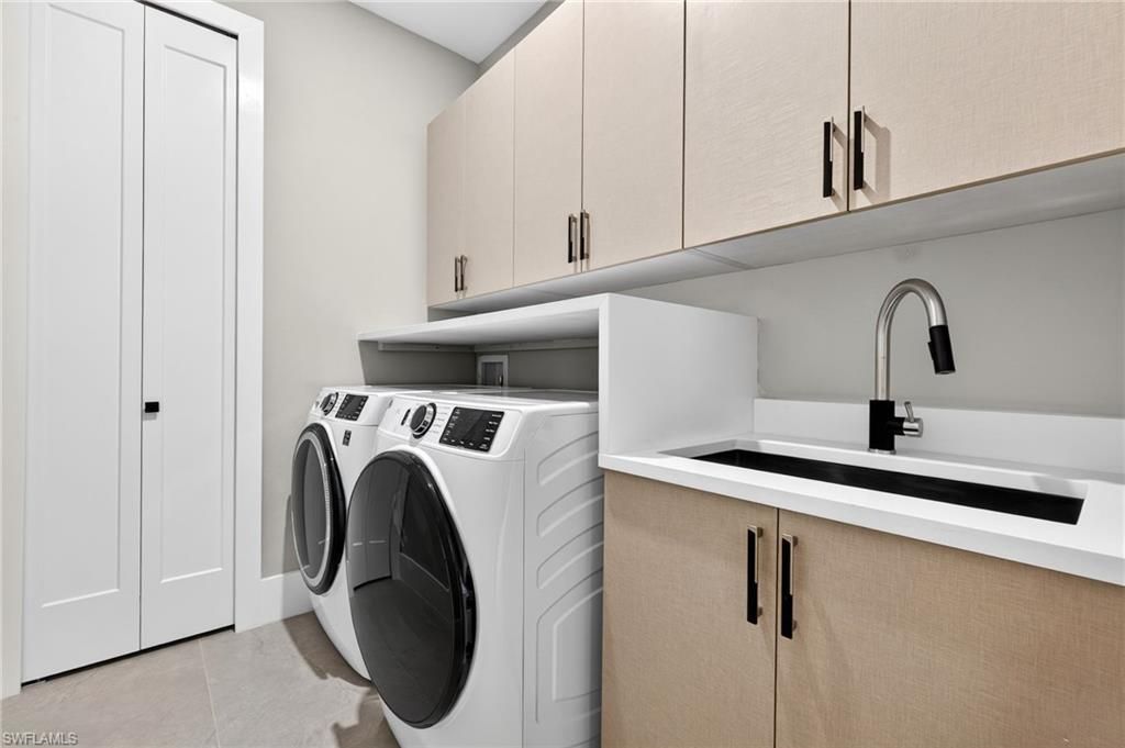 Image 26 of property listing at 3130 SW 26th AVE, Cape Coral, FL 33914