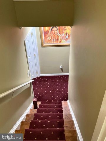 9908 E HILL DR, Lorton, VA 22079