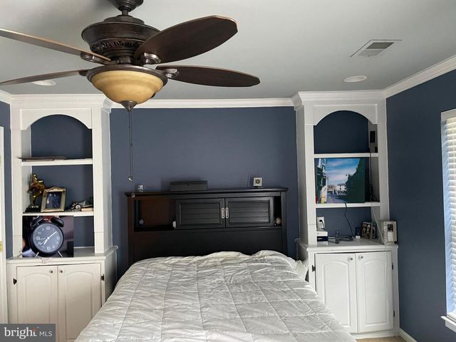 9908 E HILL DR, Lorton, VA 22079