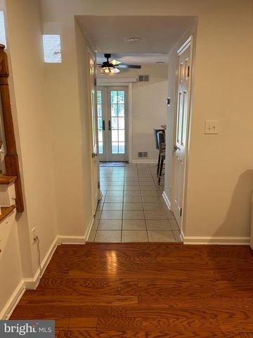1630 DRYDEN WAY, Crofton, MD 21114