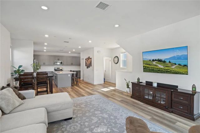 719 S Grable, Orange, CA 92868