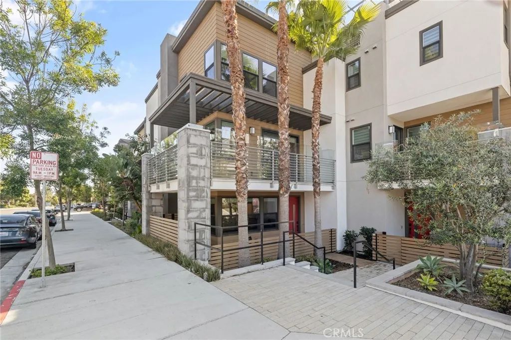 719 S Grable, Orange, CA 92868