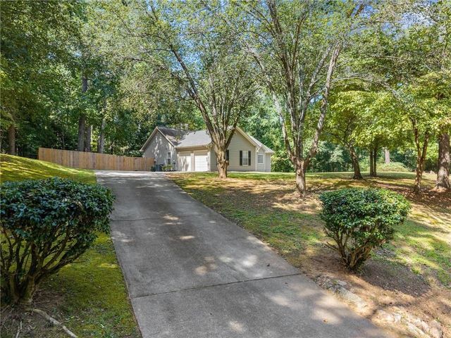 4444 Bos Way, Loganville, GA 30052