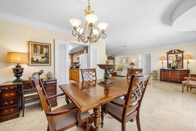 2741 NE 52nd Street, Lighthouse Point, FL 33064