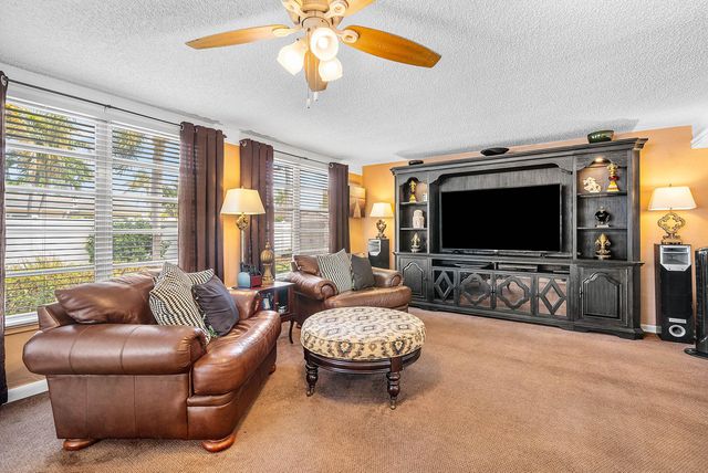 2741 NE 52nd Street, Lighthouse Point, FL 33064