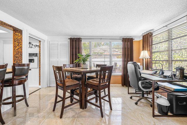 2741 NE 52nd Street, Lighthouse Point, FL 33064