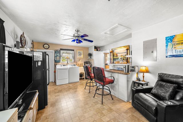 2741 NE 52nd Street, Lighthouse Point, FL 33064