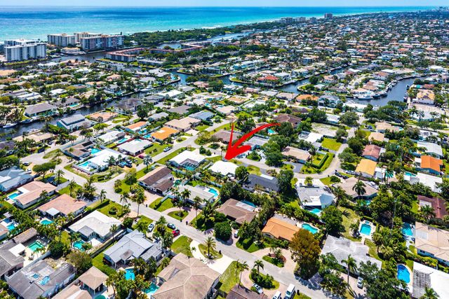 2741 NE 52nd Street, Lighthouse Point, FL 33064