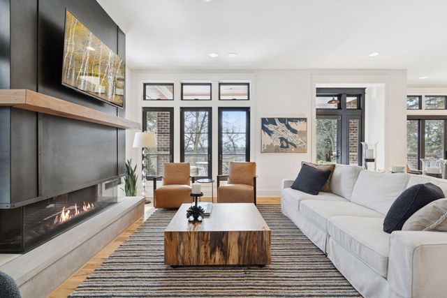 373 Park Street E, Wayzata, MN 55391