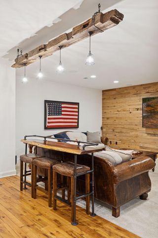 373 Park Street E, Wayzata, MN 55391