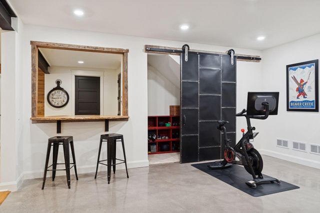 373 Park Street E, Wayzata, MN 55391