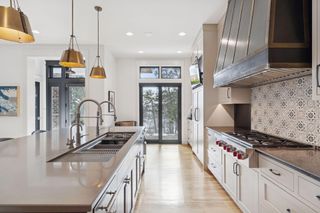 373 Park Street E, Wayzata, MN 55391