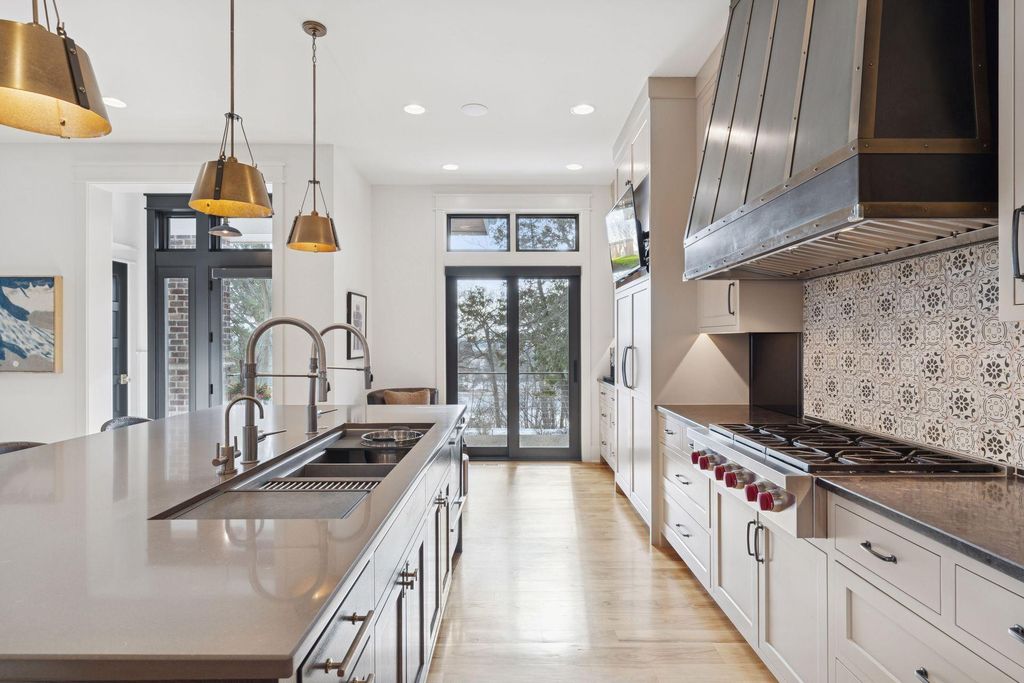 373 Park Street E, Wayzata, MN 55391