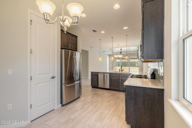 1096 Avery Meadows Way, Deland, FL 32724