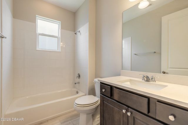 1096 Avery Meadows Way, Deland, FL 32724