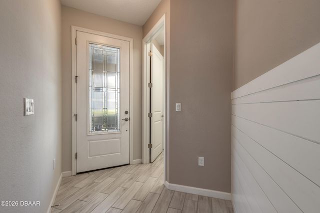 1096 Avery Meadows Way, Deland, FL 32724