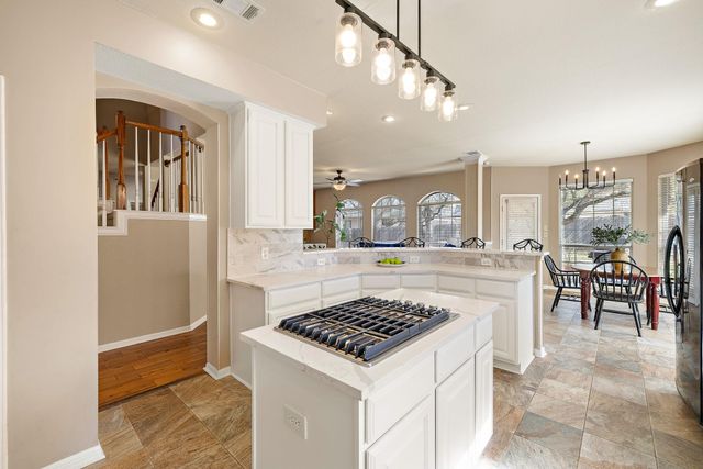 2116 Maidstone CV, Round Rock, TX 78664