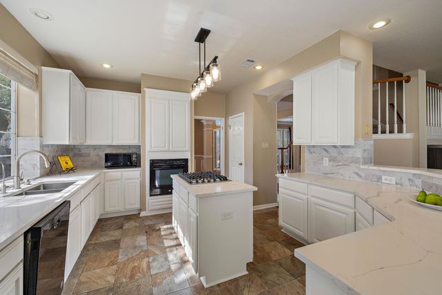 2116 Maidstone CV, Round Rock, TX 78664