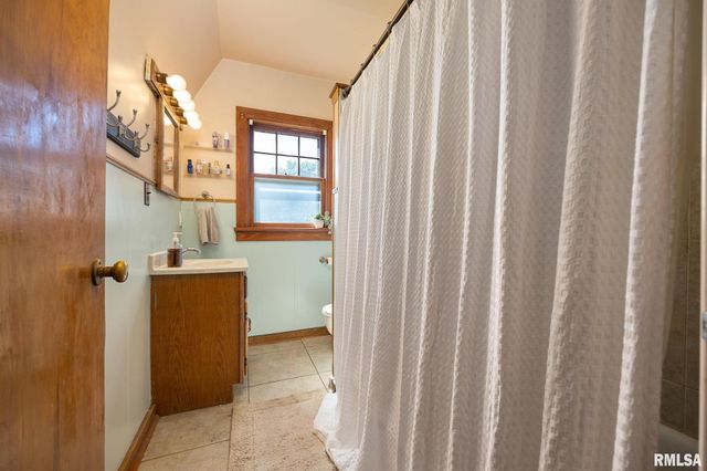 127 S EUCLID Avenue, East Peoria, IL 61611