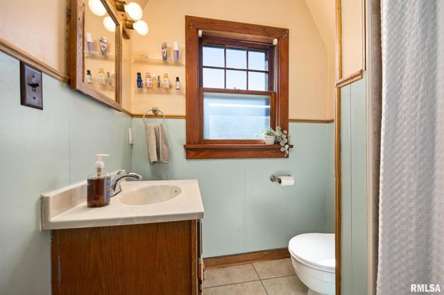 127 S EUCLID Avenue, East Peoria, IL 61611