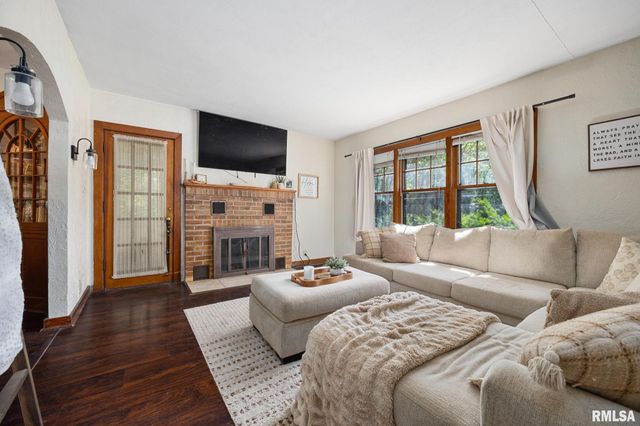 127 S EUCLID Avenue, East Peoria, IL 61611