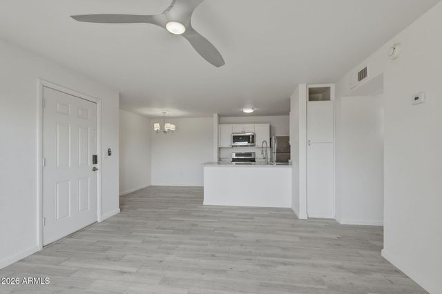 8055 E Thomas Road Unit B107, Scottsdale, AZ 85251