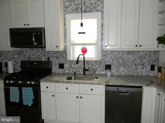 406 MARNE HWY, Hainesport, NJ 08036