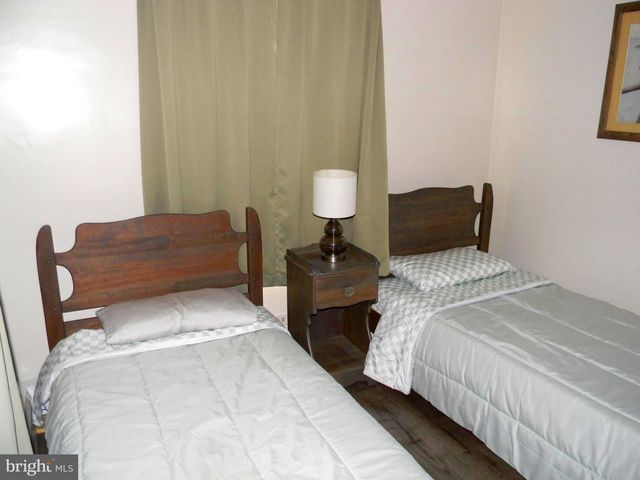 406 MARNE HWY, Hainesport, NJ 08036