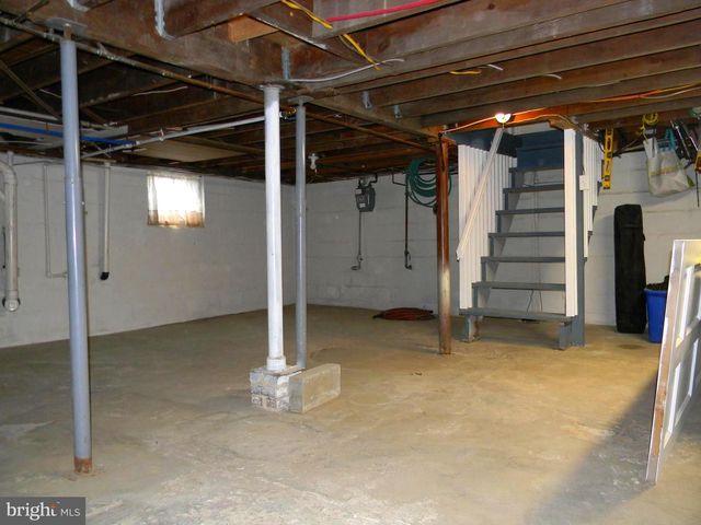 406 MARNE HWY, Hainesport, NJ 08036