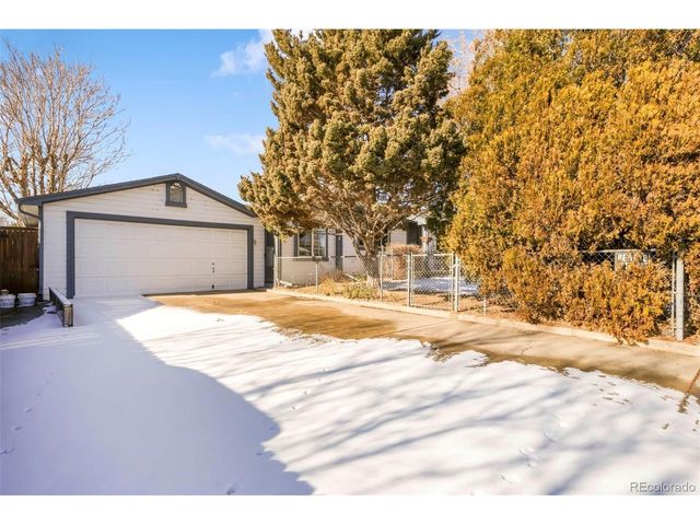 5891 Olive St, Commerce City, CO 80022