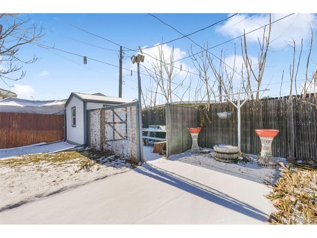 5891 Olive St, Commerce City, CO 80022