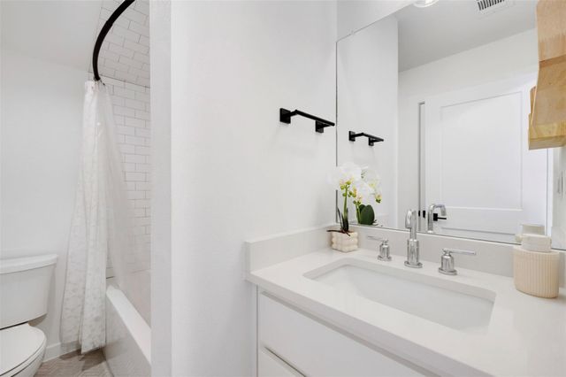 5007 Lott Ave 1, Austin, TX 78721