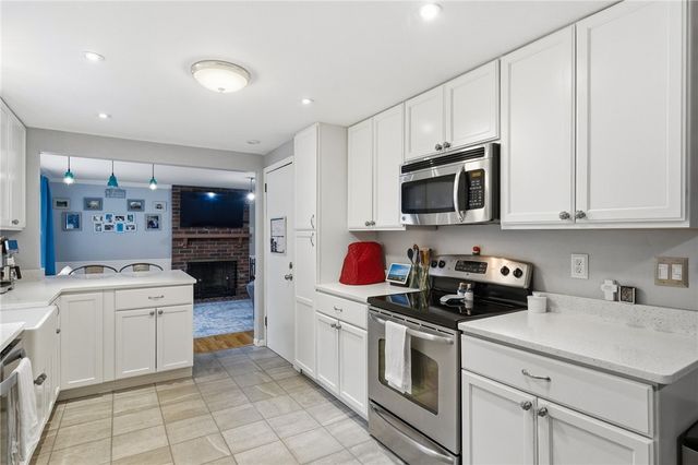 800 Hillaire Drive, Mt Lebanon, PA 15243