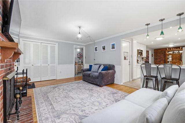 800 Hillaire Drive, Mt Lebanon, PA 15243