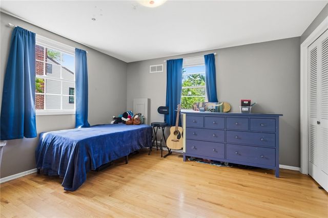 800 Hillaire Drive, Mt Lebanon, PA 15243