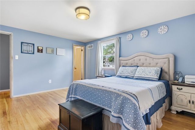 800 Hillaire Drive, Mt Lebanon, PA 15243
