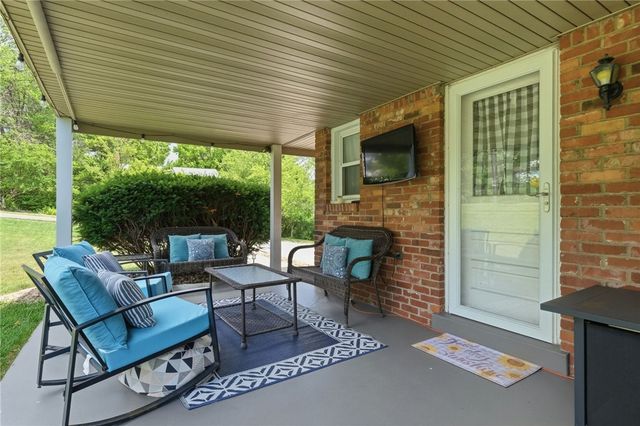 800 Hillaire Drive, Mt Lebanon, PA 15243