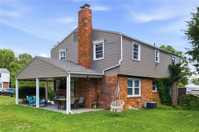 800 Hillaire Drive, Mt Lebanon, PA 15243