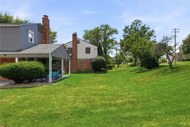 800 Hillaire Drive, Mt Lebanon, PA 15243